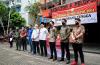 Gandeng Brimob Polri, Crazy Rich Jambi Dokter Oky Pratama Bagi-Bagi Sembako Gratis