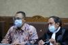 Angin Prayitno Aji Jalani Sidang Perdana Korupsi Pajak