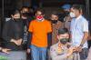 Ditetapkan Tersangka Penyalahgunaan Narkotika, Ardhito Pramono Kenakan Masker Merah Putih