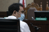 Sambil Menangis, Azis Syamsuddin Bacakan Pledoi saat Sidang Lanjutan