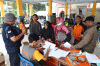 Petugas Gabungan Dirikan Dapur Umum untuk Penuhi Kebutuhan Warga Mengungsi Akibat APG Semeru