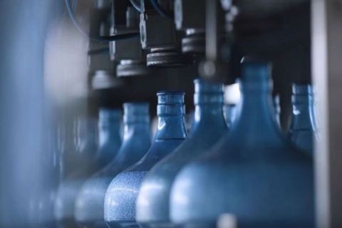Ada 707 Pabrik Air Minum Kemasan di Indonesia, Tarik Investasi Rp27,8 Triliun Ada 707 Pabrik Air Minum Kemasan di Indonesia, Tarik Investasi Rp27,8 Triliun