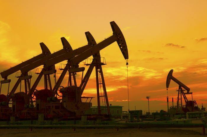 Trump Tolak Respons Iran, Harga Minyak Bertahan di Atas USD100 Trump Tolak Respons Iran, Harga Minyak Bertahan di Atas USD100