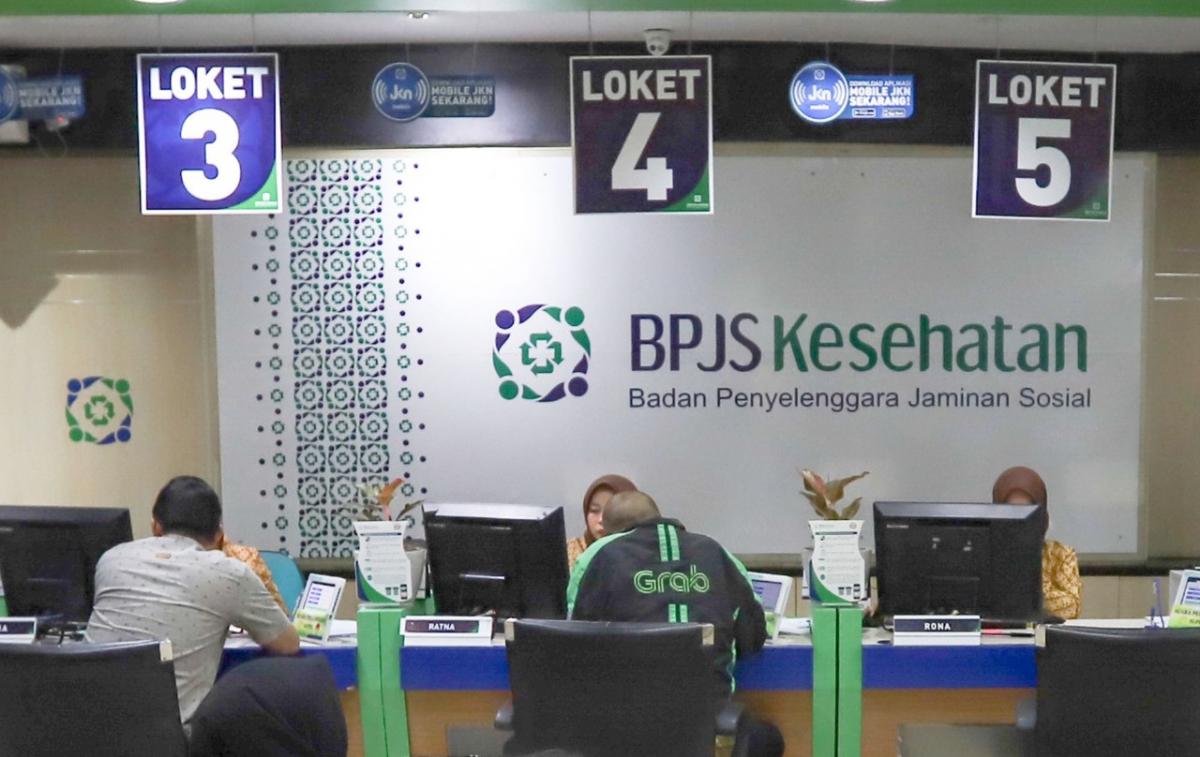 Tertekan Biaya Hidup, Kelas Menengah Indonesia Kembali Pakai BPJS Kesehatan Tertekan Biaya Hidup, Kelas Menengah Indonesia Kembali Pakai BPJS Kesehatan