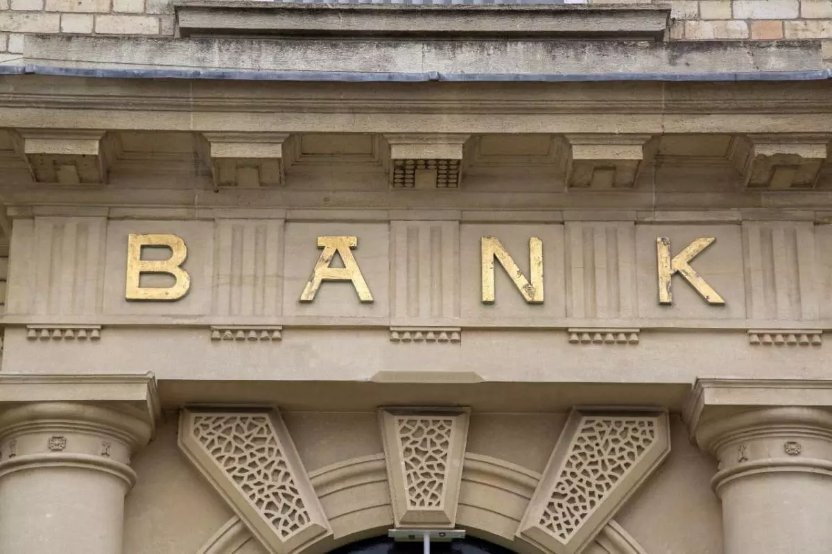 Koreksi Saham Bank Besar Sudah Berlebihan, Kapan Benar-Benar Bangkit? Koreksi Saham Bank Besar Sudah Berlebihan, Kapan Benar-Benar Bangkit?