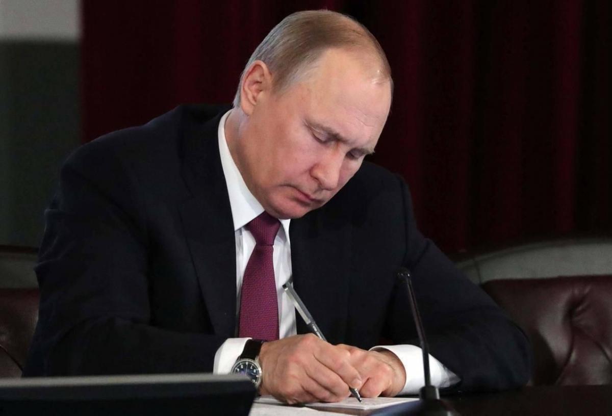 Ekonomi Rusia Kontraksi 0,5 Persen pada Awal 2026, Putin Cari Solusi Ekonomi Rusia Kontraksi 0,5 Persen pada Awal 2026, Putin Cari Solusi
