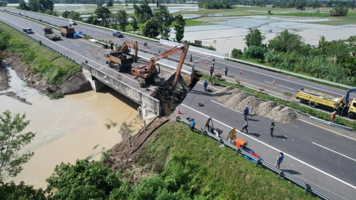 Jasa Marga Targetkan Jalan Tol Medan-Kualanamu-Tebing Tinggi Bisa Digunakan Mulai Besok Jasa Marga Targetkan Jalan Tol Medan-Kualanamu-Tebing Tinggi Bisa Digunakan Mulai Besok
