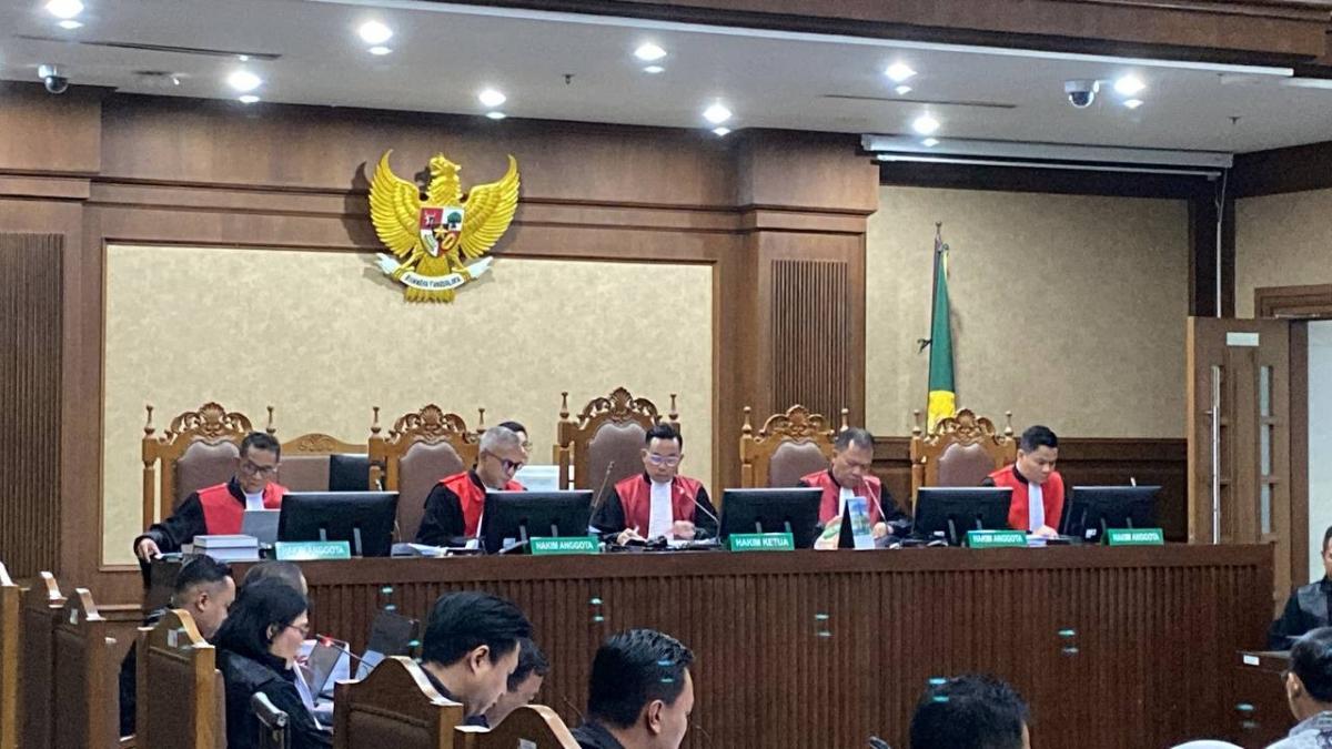 Saksi Akui Nadiem Makarim Berikan Kewenangan Lebih ke Staf Khususnya saat Menjabat Saksi Akui Nadiem Makarim Berikan Kewenangan Lebih ke Staf Khususnya saat Menjabat