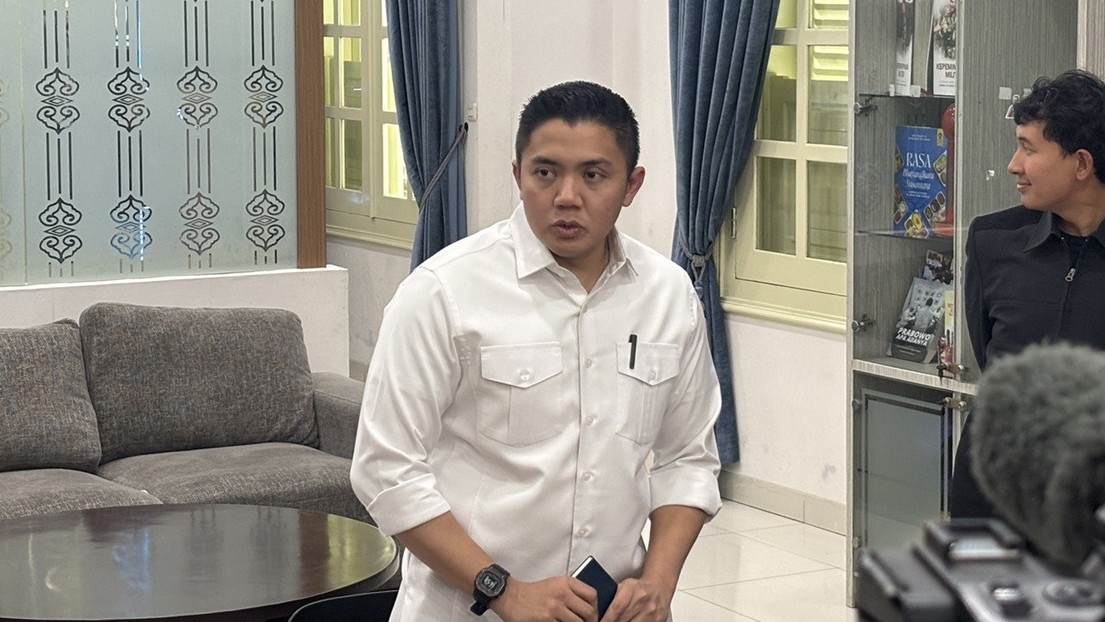Teddy Ungkap Prabowo Tanggung Biaya Kunjungan ke Luar Negeri yang Melampaui Anggaran Negara Teddy Ungkap Prabowo Tanggung Biaya Kunjungan ke Luar Negeri yang Melampaui Anggaran Negara