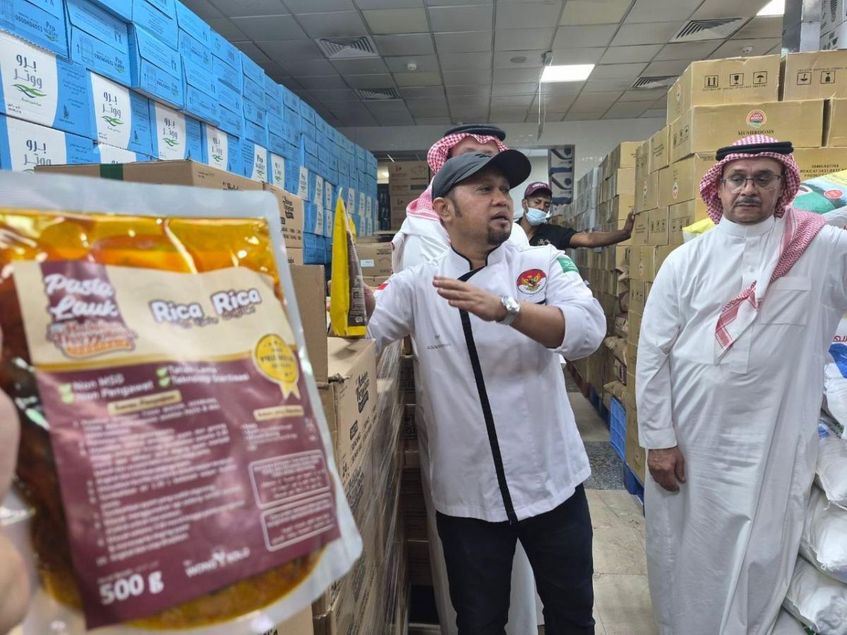 23 Dapur Disiagakan, Kemenhaj Pastikan Konsumsi Jemaah Haji di Madinah 100 Persen Siap 23 Dapur Disiagakan, Kemenhaj Pastikan Konsumsi Jemaah Haji di Madinah 100 Persen Siap