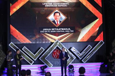 Jahja Setiaatmadja Terima Penghargaan IDX Channel Innovation Awards 2019. (Foto: Ist)