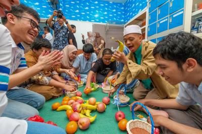 Memperingati usia ke-69, Asuransi Astra merayakan perjalanannya dengan sederhana bersama beberapa yayasan serta sekolah penyandang disabilitas