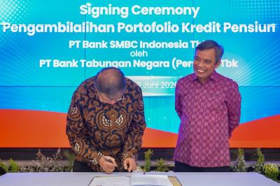 Kedua perusahaan tersebut memastikan bahwa akuisisi portofolio kredit dilakukan dengan tetap memperhatikan aspek layanan kepada nasabah