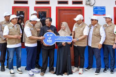 BTN bersama PPATK memperbaiki 20 Rumah Tidak Layak Huni (RTLH) di Lebak, Cianjur, Sukabumi, dan Purworejo.