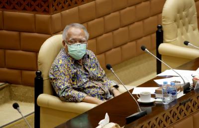 Menteri Pekerjaan Umum dan Perumahan Rakyat Basuki Hadimuljono saat rapat kerja dengan Komisi V DPR di Kompleks Parlemen, Senayan, Jakarta, Rabu (17/3/2021).