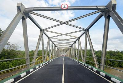 Gubernur Jawa Barat Ridwan Kamil meresmikan Jembatan Cibuni, Cianjur, Jawa Barat, Rabu (24/03/2021).