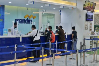 Asuransi AXA Mandiri bisa menjadi solusi kesehatan untuk mendampingi keluarga Indonesia, untuk menghadapi risiko kesehatan yang mengancam kapan saja.