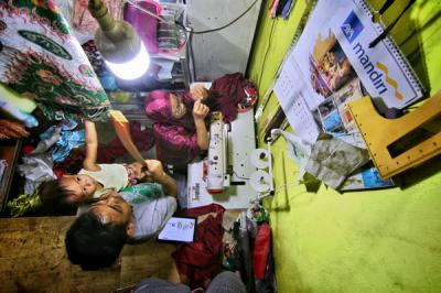 Asuransi AXA Mandiri bisa menjadi solusi kesehatan untuk mendampingi keluarga Indonesia, untuk menghadapi risiko kesehatan yang mengancam kapan saja.