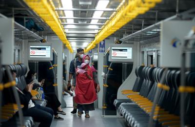 Layanan kereta Bandara Soekarno-Hatta premium resmi beroperasi, bahkan tarif lebih murah dengan fasilitas yang nyaman.