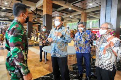 Penandatanganan Perjanjian Kerja Sama Tabungan Wajib Perumahan Angkatan Darat (TWP AD) di Jakarta, Jumat (16/4/2021).