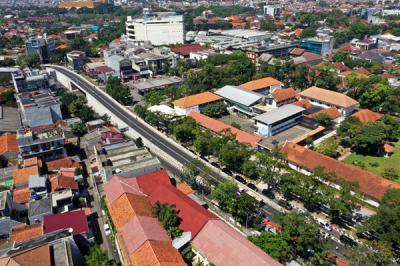 Gubernur Jawa Barat Ridwan Kamil meresmikan jembatan layang Jalan Laswi (Pelajar Pejuang 45) dan Jalan Jakarta di Kota Bandung, Jawa Barat, Kamis (22/4/2021).