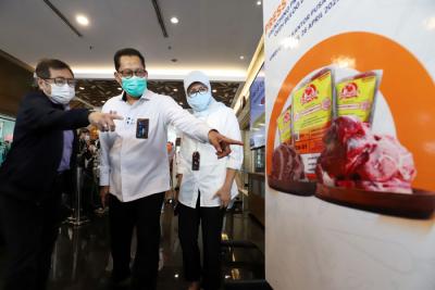 Peluncuran layanan pembelian daging secara daring di Jakarta, Senin (26/4/2021).