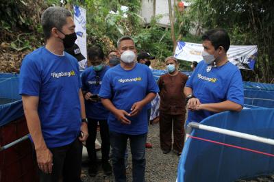 Acara Pelatihan dan Usaha Ikan Nila, sekaligus Launching program #Ayo Bangkit di Kecamatan Sereal, Bogor, Jawa Barat, Minggu (25/4/2021).