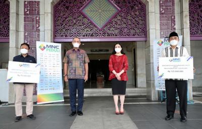MNC Group melalui MNC Peduli menyerahkan Bantuan Dalam Rangka Bulan Ramadan kepada Masjid Bimantara dan Masjid Raudhatul Jannah RCTI.