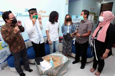 MNC Peduli dan Celebrities.id mengelar acara bakti sosial di Yayasan Al Kahfi, Jakarta Pusat, Jumat (7/5/2021).