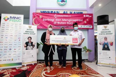 MNC Peduli dan Celebrities.id mengelar acara bakti sosial di Yayasan Al Kahfi, Jakarta Pusat, Jumat (7/5/2021).