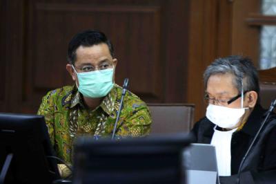 Terdakwa korupsi bansos Juliari Batubara saat mengikuti sidang lanjutan di Pengadilan Tipikor, Jakarta, Senin (10/5/2021).