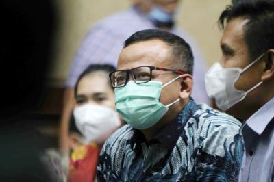 Terdakwa mantan Menteri Kelautan dan Perikanan Edhy Prabowo mengikuti sidang lanjutan di Pengadilan Tipikor, Jakarta, Selasa (11/5/2021).