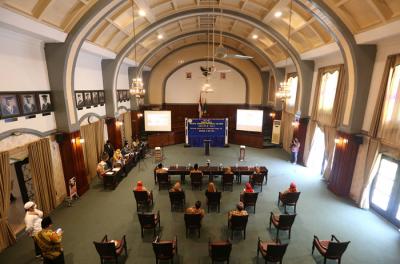 Suasana halal bihalal di Aula Fakultas Kedokteran (FK) Universitas Airlangga Surabaya, Jawa Timur, Selasa (18/5/2021).