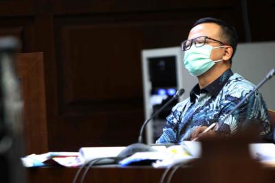 Terdakwa mantan Menteri Kelautan dan Perikanan Edhy Prabowo mengikuti sidang lanjutan di Pengadilan Tipikor, Jakarta, Rabu (19/5/2021).