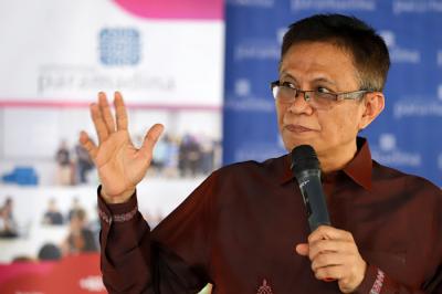 Prof Dr. Didik J. Rachbini terpilih menjadi rektor Universitas Paramadina usai dilantik di Universitas Paramadina, Jakarta. Kamis (20/5/2021).