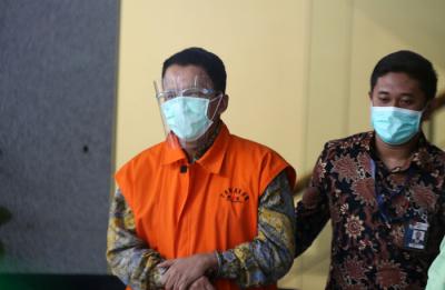 Mantan Direktur Pemeriksaan dan Penagihan Direktorat Jenderal Pajak tahun 2016-2019 Angin Prayitno Aji menjalani pemeriksaan di gedung KPK, Jumat (21/5/2021).