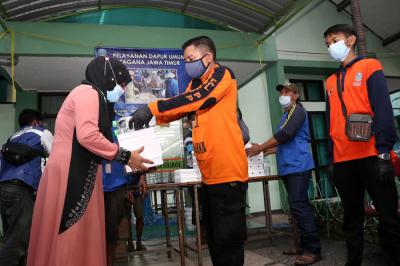 Tim Trenggana Satuan Polisi Pamong Praja Provinsi Jawa Timur ini menjadi ujung tombak pelayanan pekerja migran.