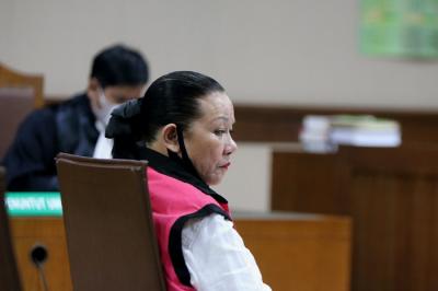 Terdakwa kasus pembobolan BNI melalui Letter of Credit fiktif Maria Pauline Lumowa menjalani sidang putusan di Pengadilan Tipikor, Jakarta, Senin (24/5/2021).