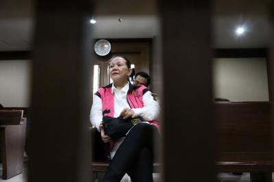 Terdakwa kasus pembobolan BNI melalui Letter of Credit fiktif Maria Pauline Lumowa menjalani sidang putusan di Pengadilan Tipikor, Jakarta, Senin (24/5/2021).