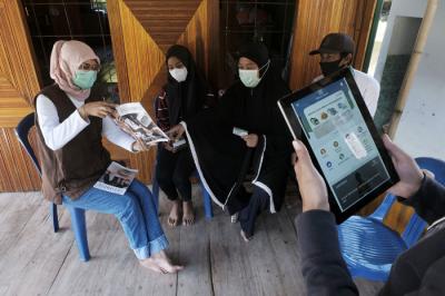 Kader Jaminan Kesehatan Nasional â€“ Kartu Indonesia Sehat memberikan sosialisasi layanan berbasis Digital di Kabupaten Maros, Rabu (26/5/2021).