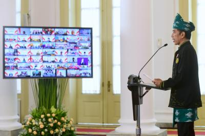 Presiden Joko Widodo saat Upacara Peringatan Hari Lahir Pancasila Tahun 2021 secara virtual dari Istana Kepresidenan Bogor, Jawa Barat, Selasa (1/6/2021).