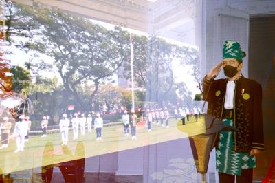 Presiden Joko Widodo saat Upacara Peringatan Hari Lahir Pancasila Tahun 2021 secara virtual dari Istana Kepresidenan Bogor, Jawa Barat, Selasa (1/6/2021).