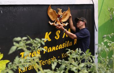 Peringatan Hari Lahir Pancasila di Kampung Tematik Kampung Teras Pancasila, Karang Tengah, Tangerang, Banten, Selasa (1/6/2021).
