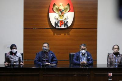 Menteri Energi dan Sumber Daya Mineral (ESDM) Arifin Tasrif menghadiri program PAKU Integritas di Gedung KPK, Jakarta, Kamis (3/6/2021).
