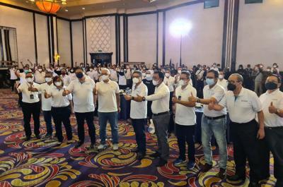 Dialog Menteri Koordinator Bidang Perekonomian RI dengan Penerima Kartu Prakerja di Bandung, Jumat (4/6/2021).