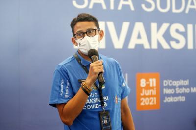 Peserta vaksin difokuskan untuk undangan Kemenparekraf serta atlit dan kontingen KONI DKI Jakarta yang akan bertanding di PON XX nanti.
