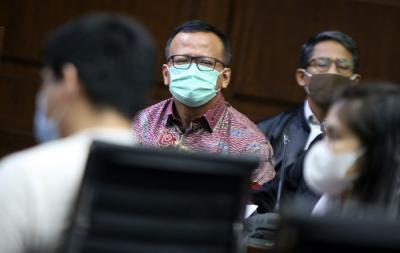 Terdakwa kasus suap izin ekspor benih lobster tahun 2020 Edhy Prabowo menjalani sidang lanjutan di Pengadilan Tipikor, Jakarta, Selasa (8/6/2021).