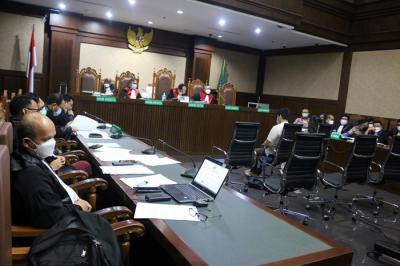 Terdakwa kasus suap izin ekspor benih lobster tahun 2020 Edhy Prabowo menjalani sidang lanjutan di Pengadilan Tipikor, Jakarta, Selasa (8/6/2021).