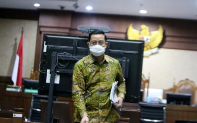 Terdakwa Mantan Menteri Sosial Juliari Peter Batubara menjalani sidang lanjutan di Pengadilan Tindak Pidana Korupsi (Tipikor) Jakarta, Rabu (9/6/2021).