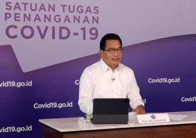 Juru Bicara Satgas Penanganan Covid-19 Wiku Adisasmito memberikan keterangan pers Perkembangan Penanganan Covid-19 di Graha BNPB, Jakarta Rabu (9/6/2021).